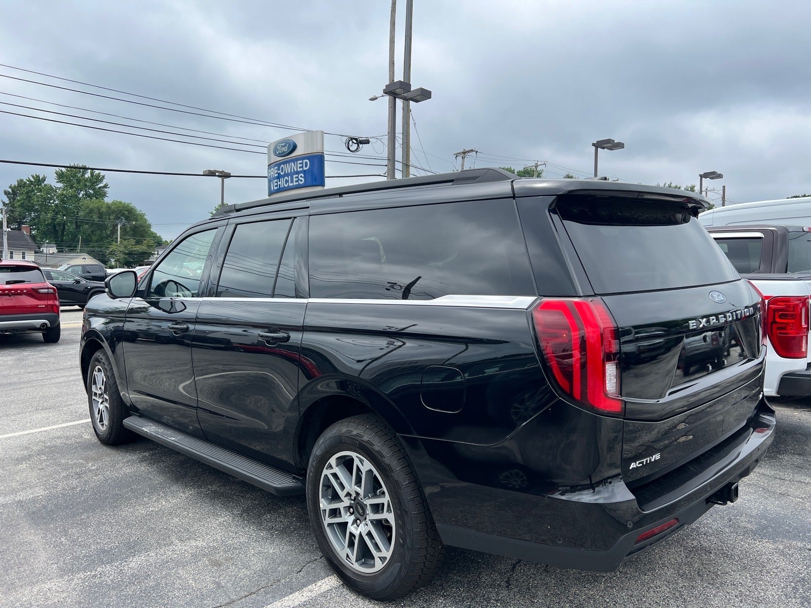 2025 Ford Expedition Max Active