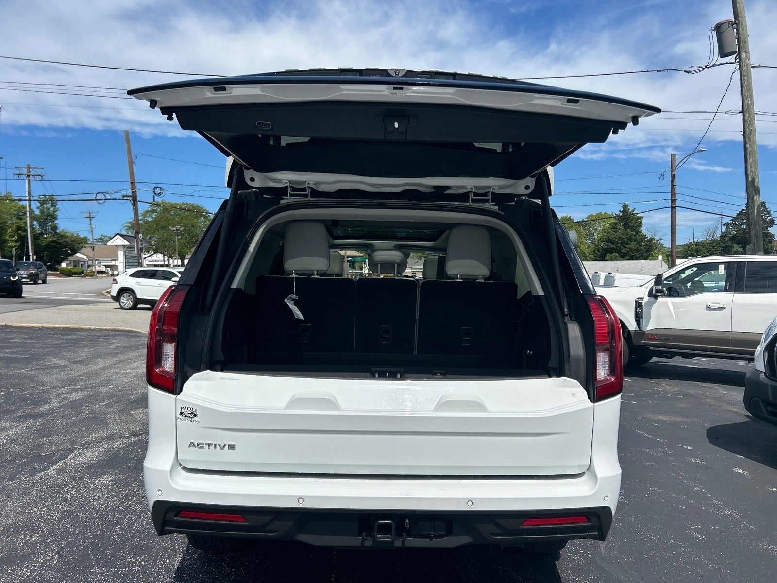 2025 Ford Expedition Active
