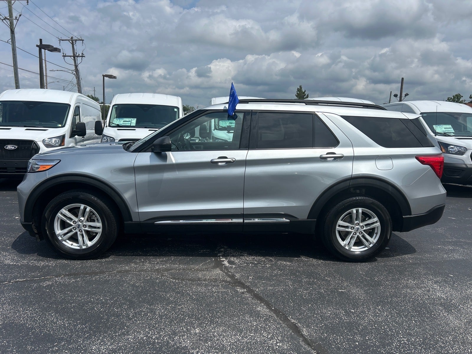 2023 Ford Explorer XLT