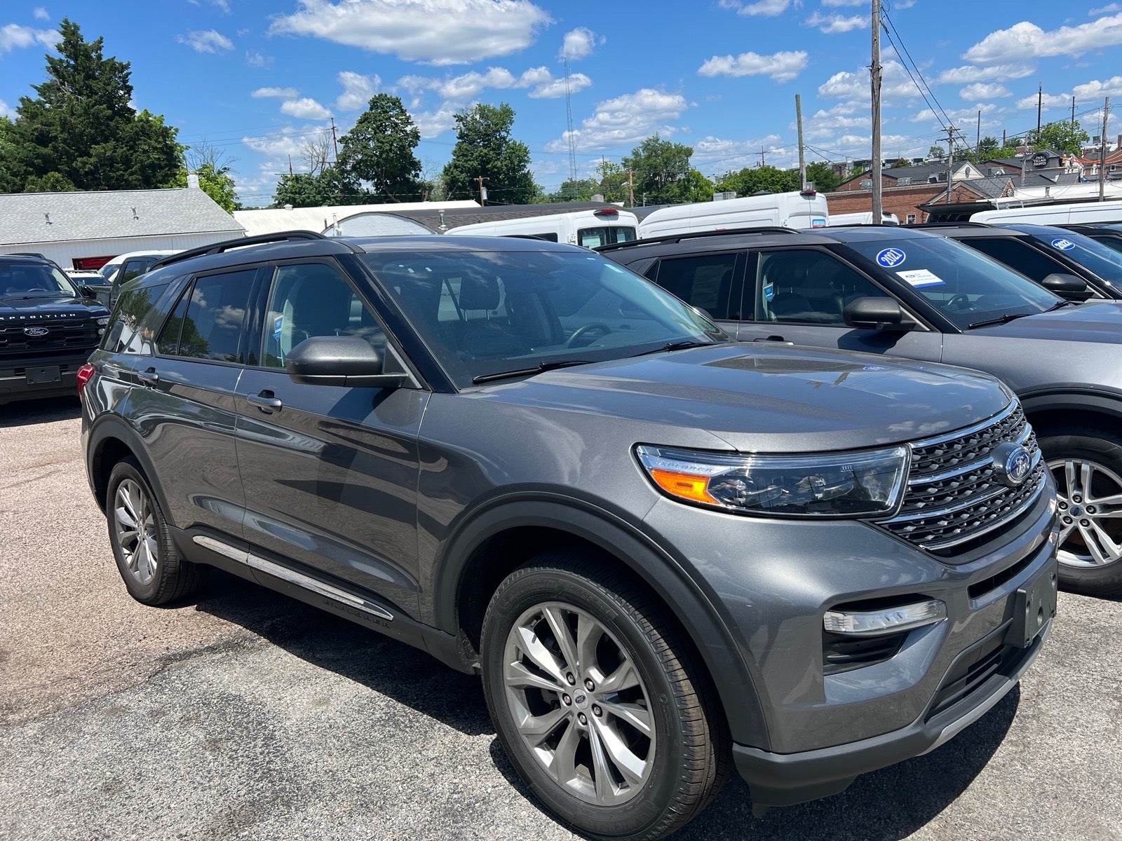 2023 Ford Explorer XLT