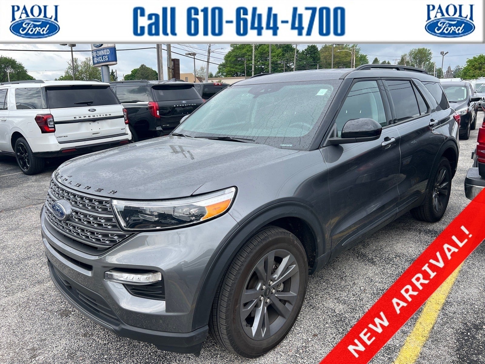 2023 Ford Explorer XLT 4WD's photo