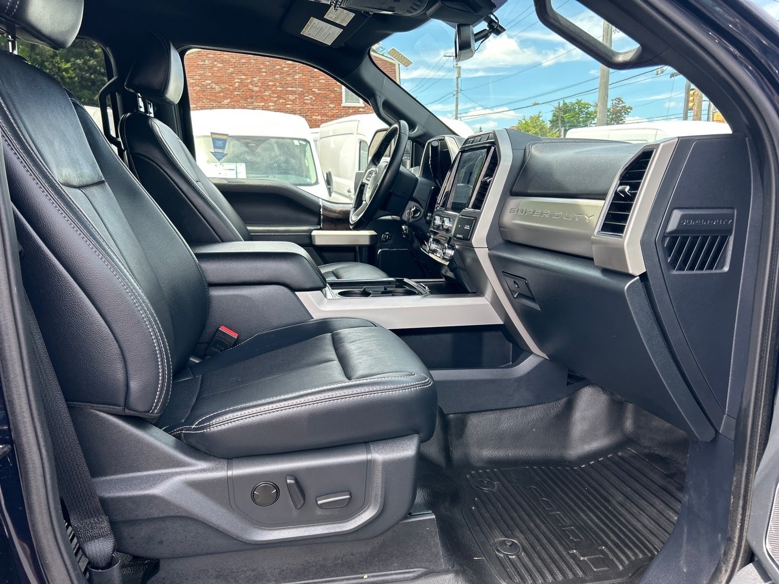2022 Ford F-250SD Lariat