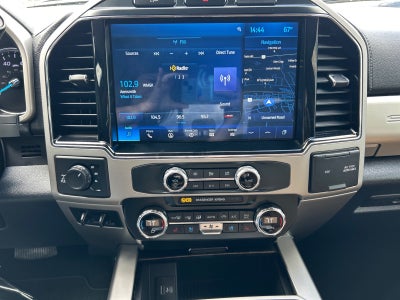 2022 Ford F-350SD Lariat