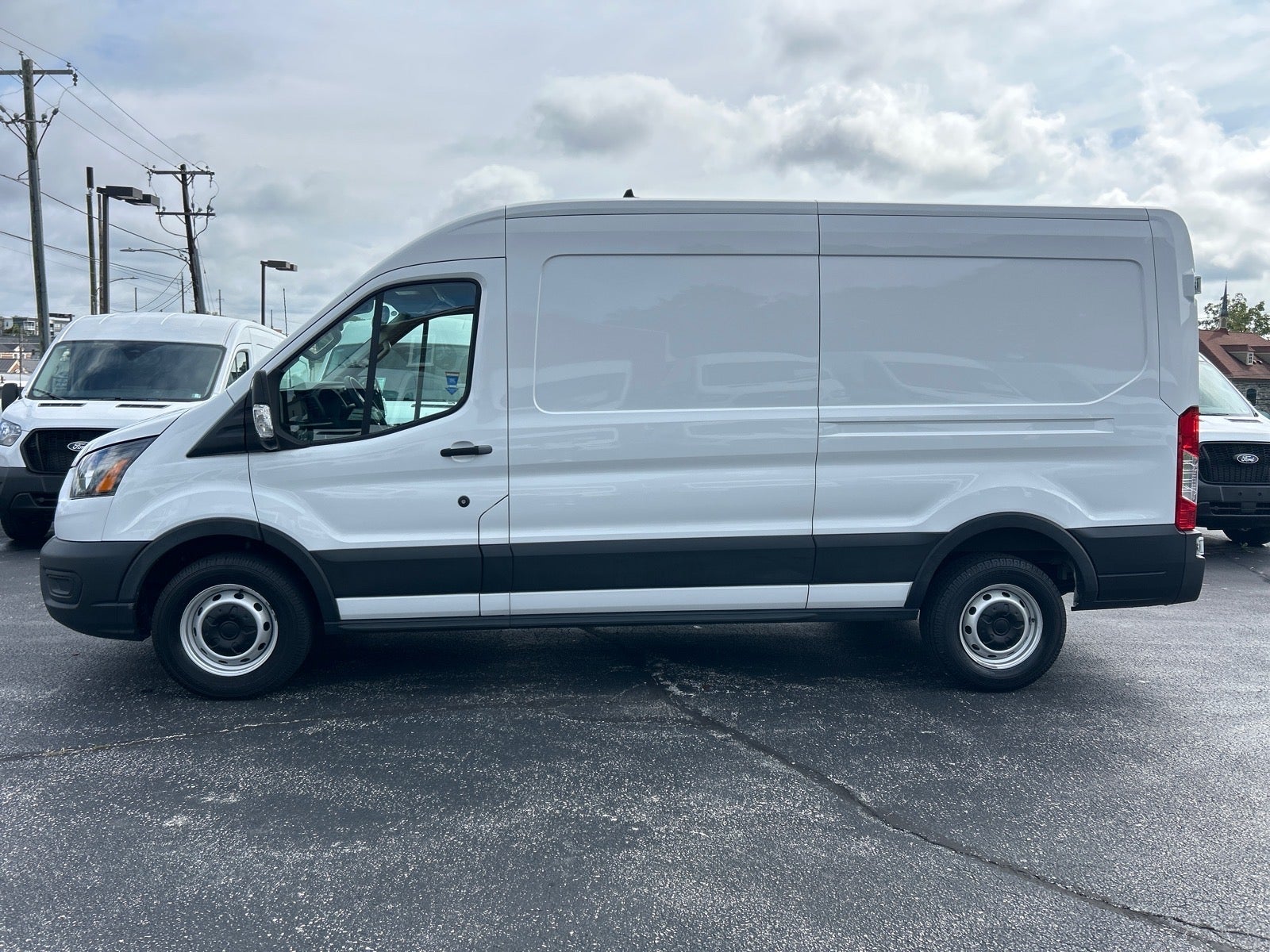 2023 Ford Transit-250 Base