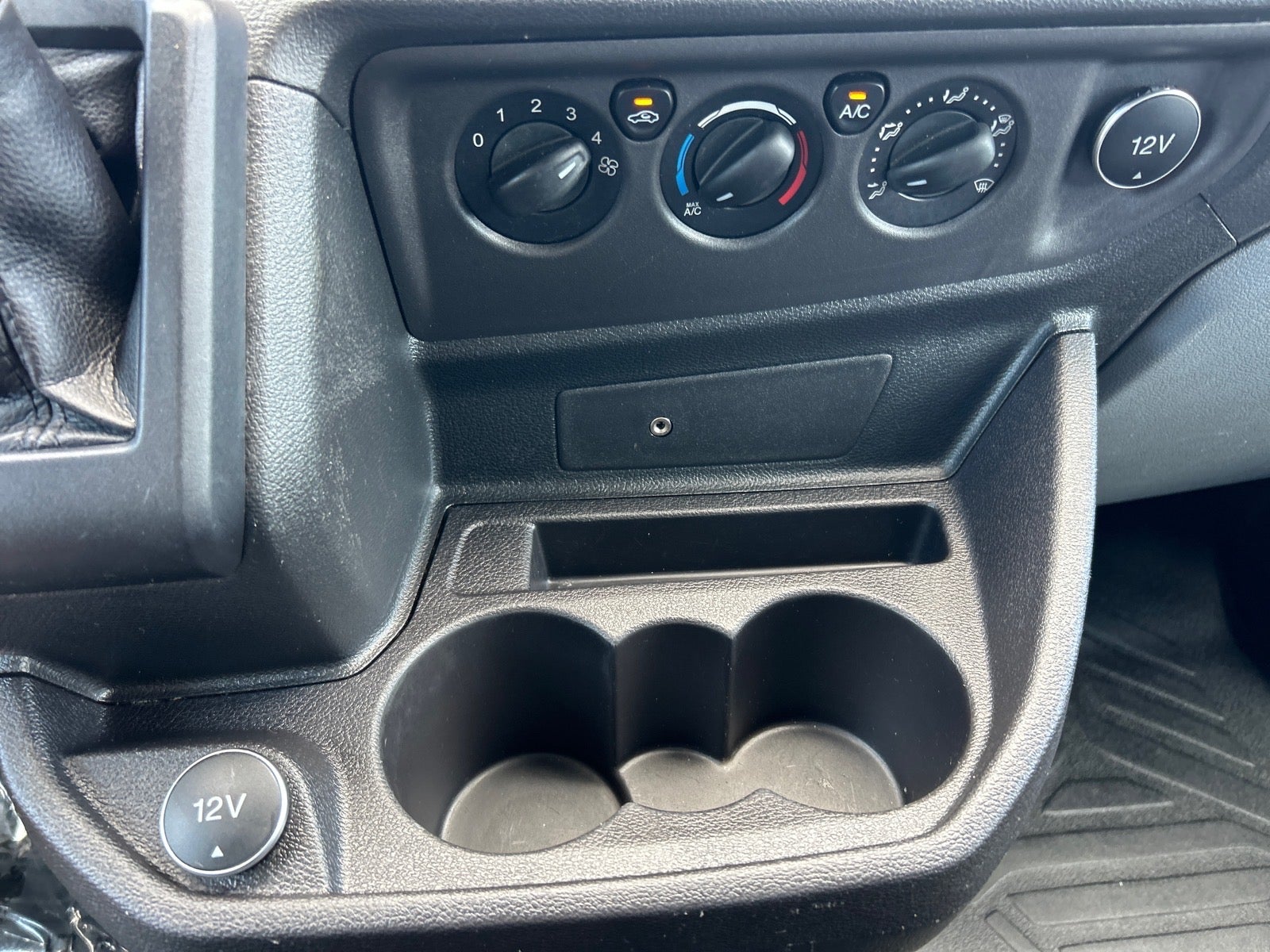 2019 Ford Transit-150 Base