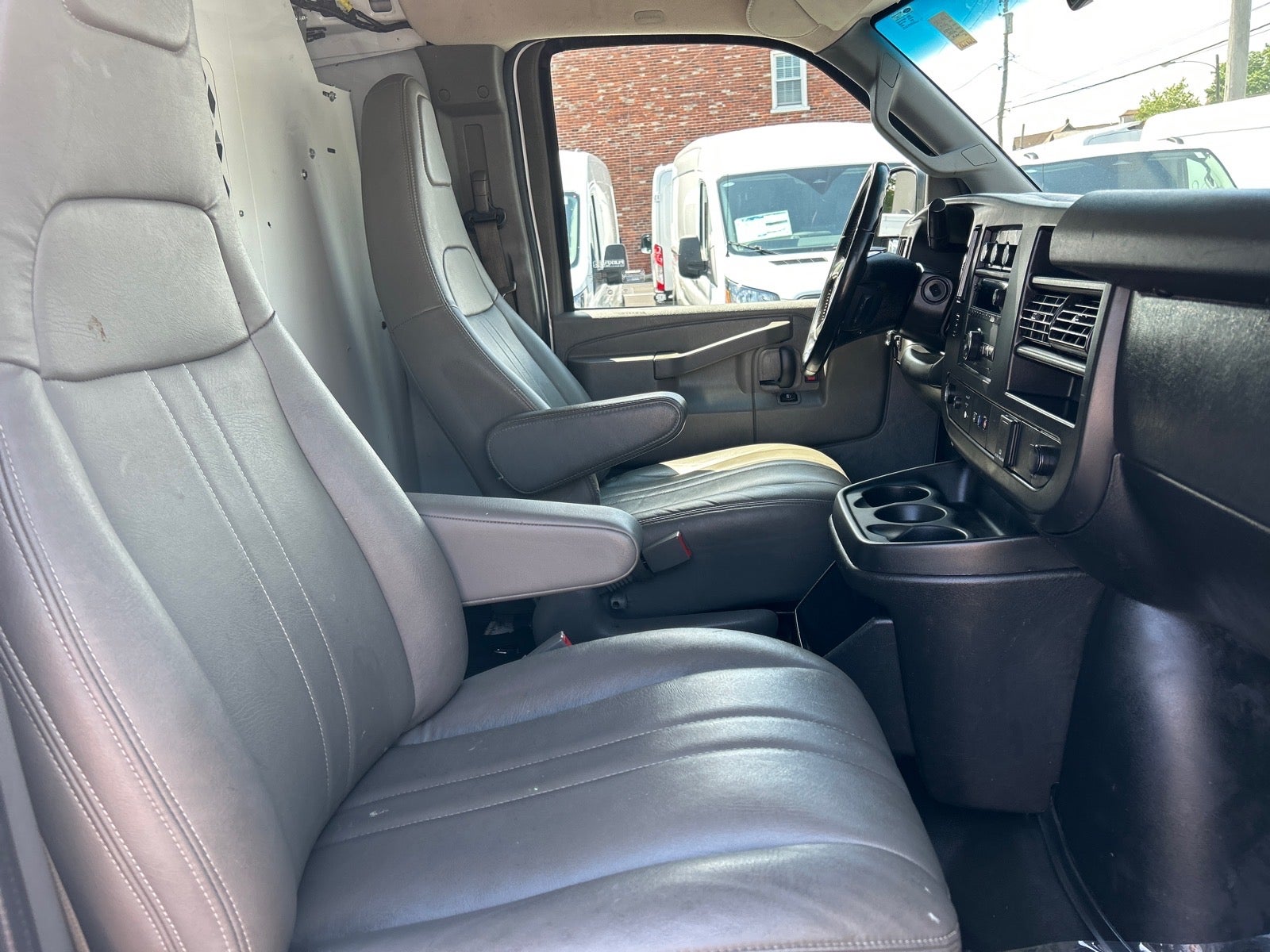 2019 Chevrolet Express 2500 Work Van Cargo