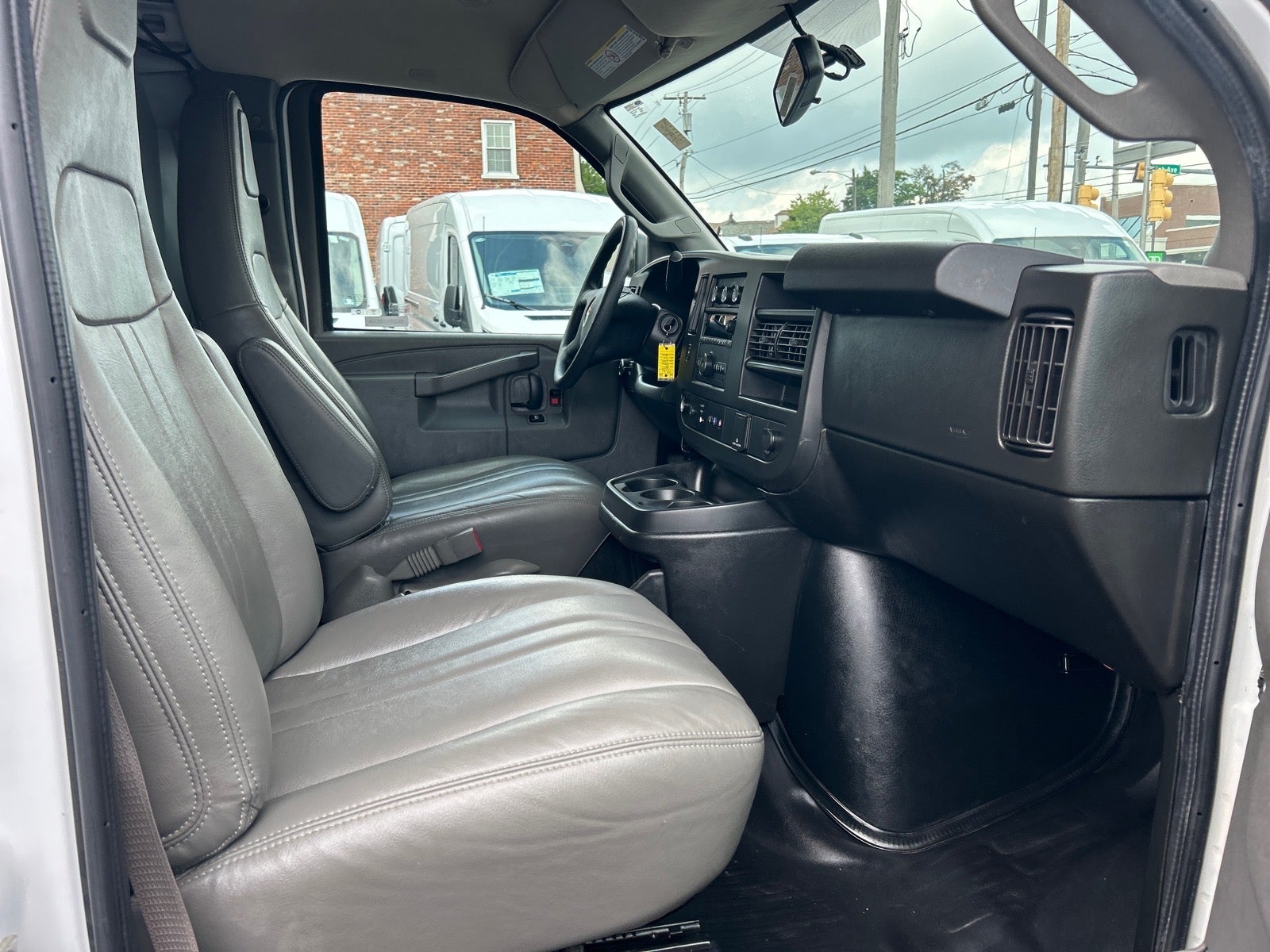 2021 Chevrolet Express 2500 Work Van Cargo