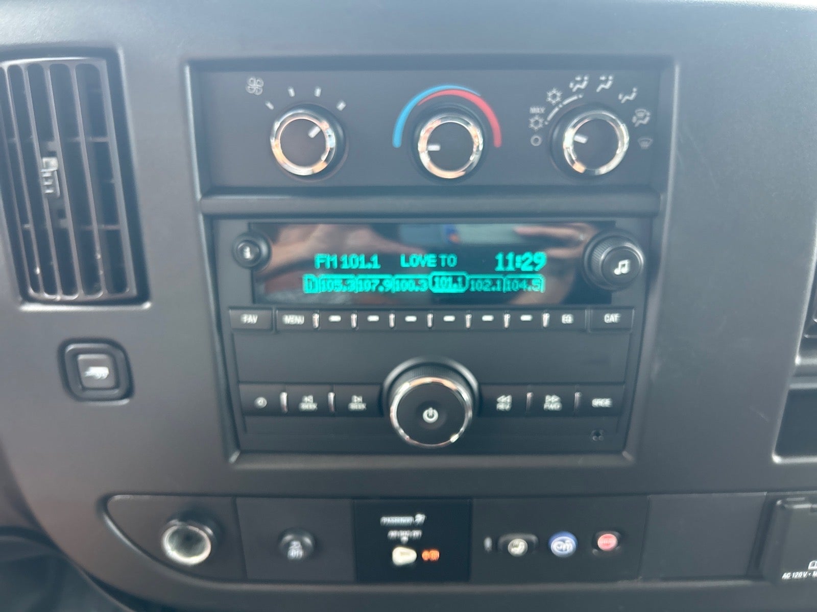 2021 Chevrolet Express 2500 Work Van Cargo