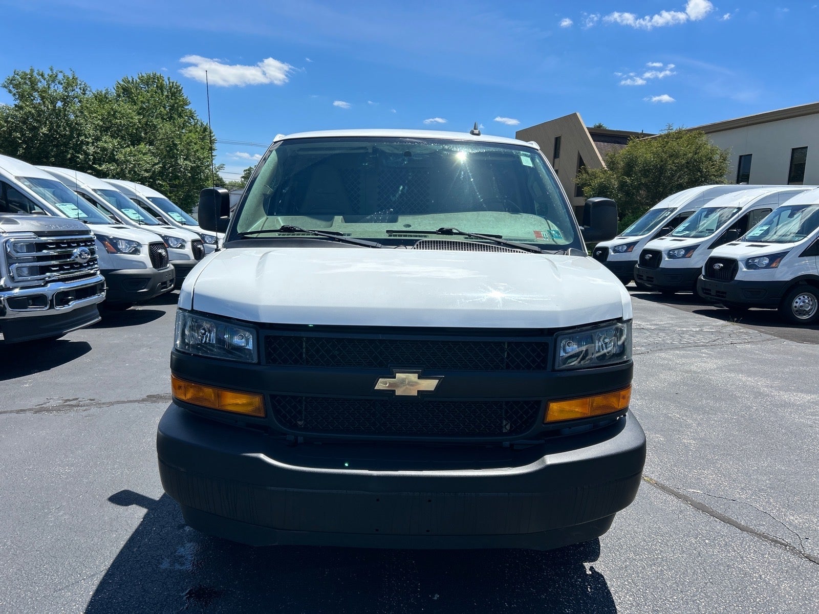 2020 Chevrolet Express 3500 Work Van Cargo