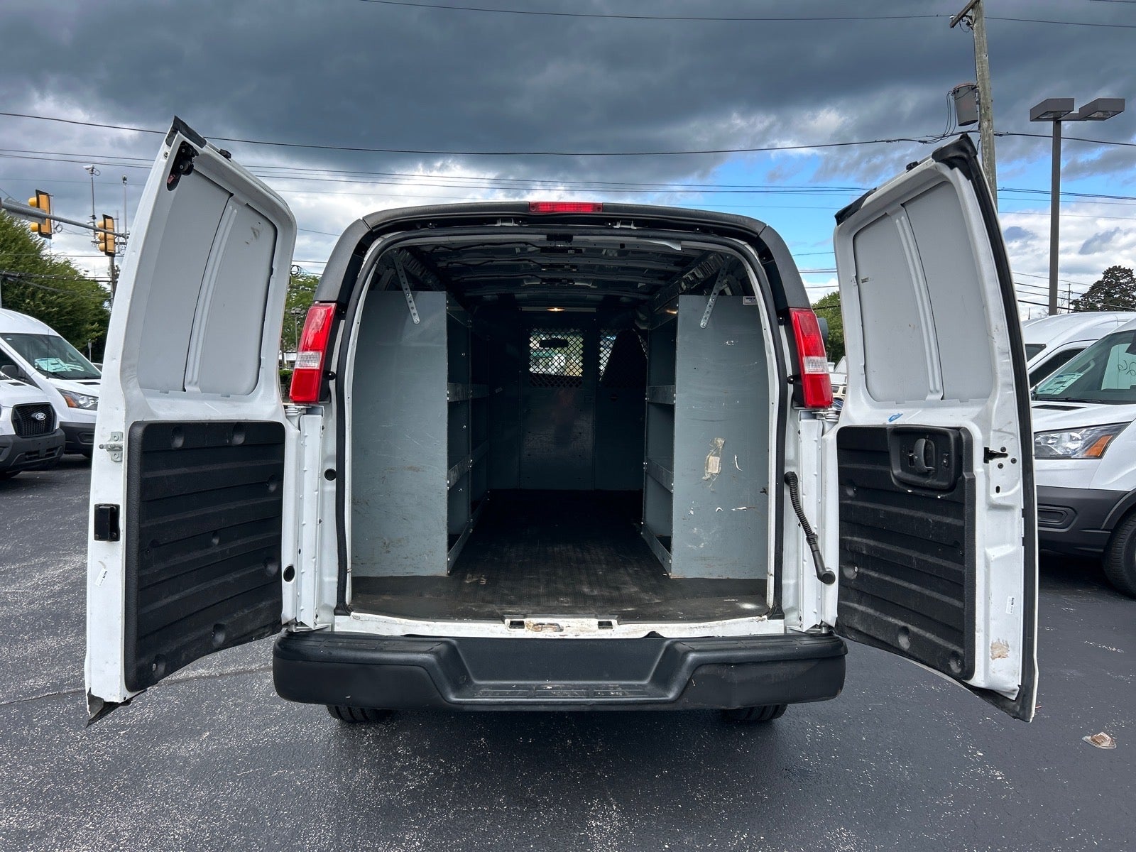 2020 Chevrolet Express 3500 Work Van Cargo