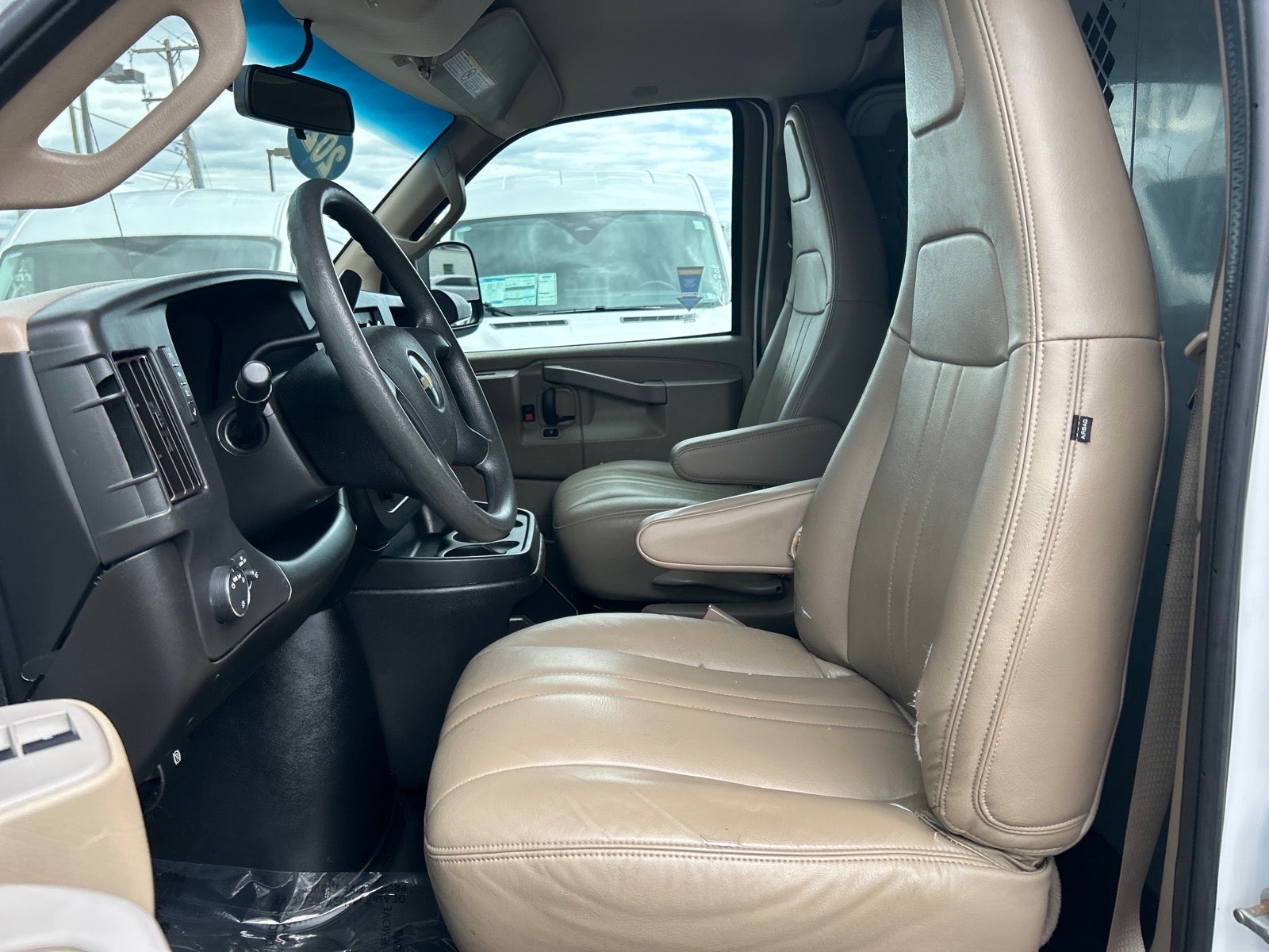 2020 Chevrolet Express 3500 Work Van Cargo