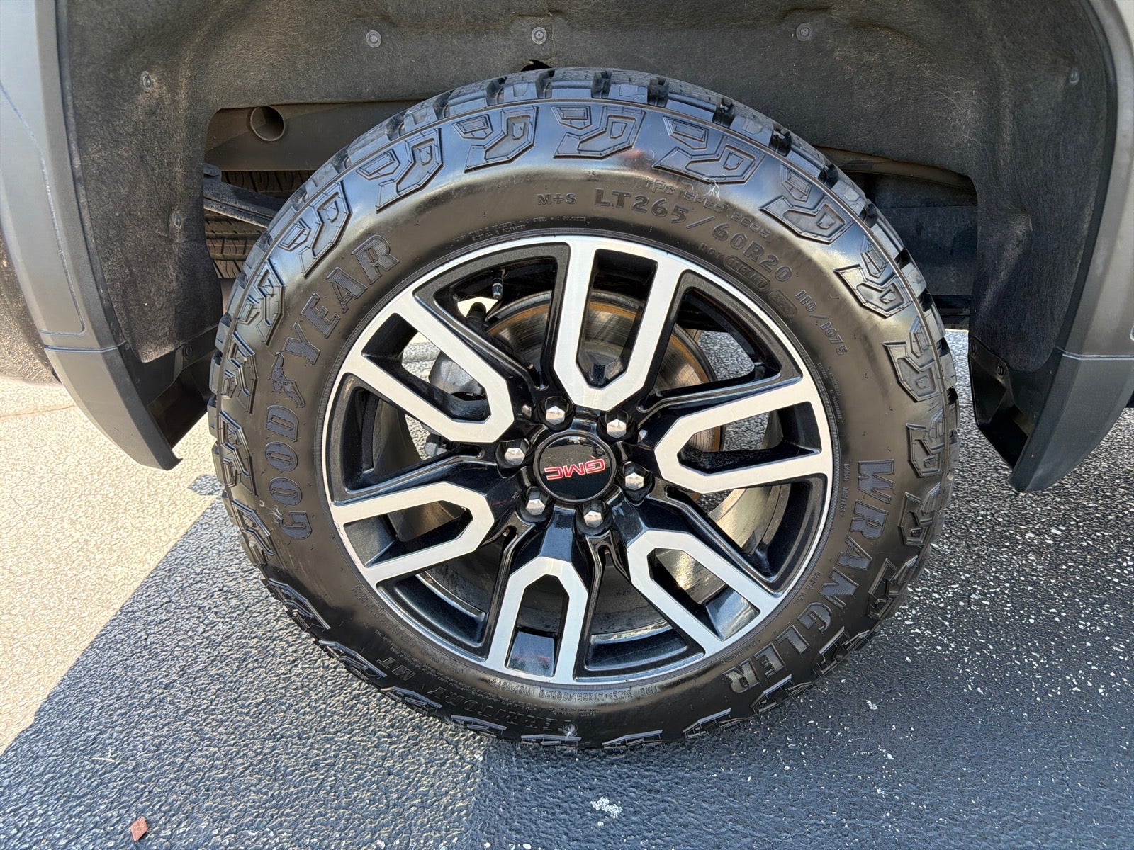 2023 GMC Sierra 1500 AT4