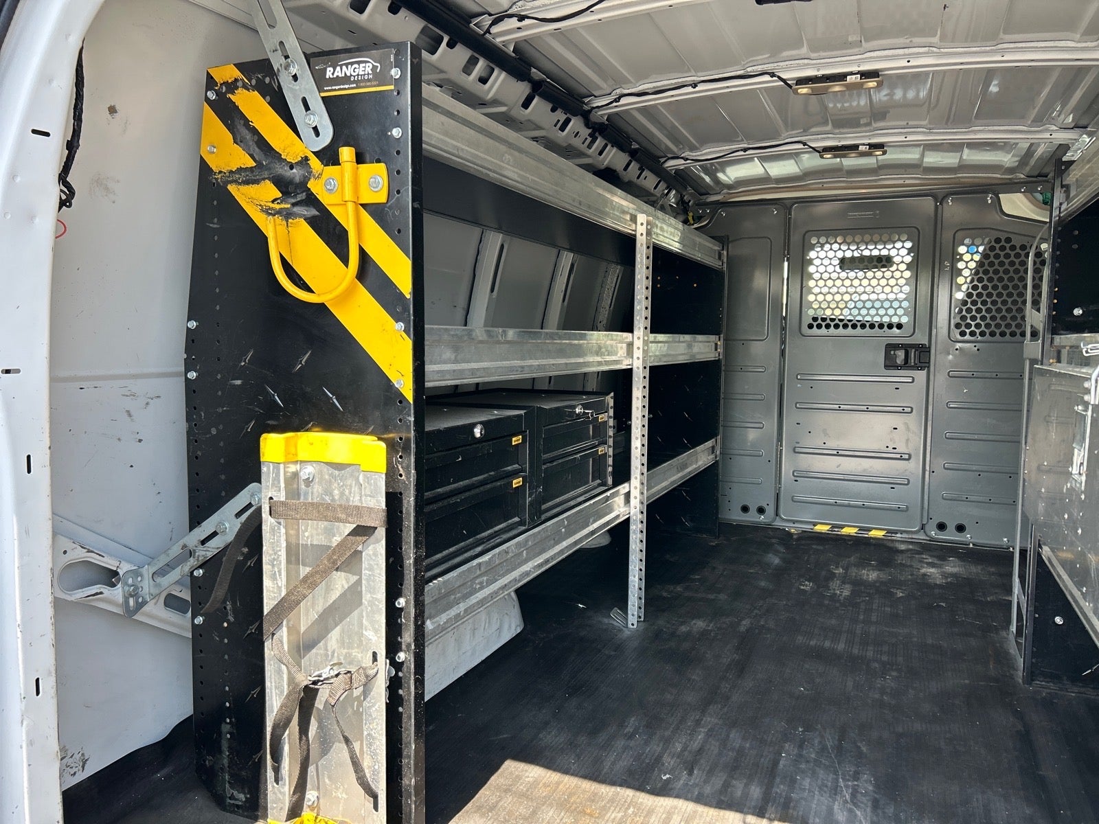 2023 GMC Savana 2500 Work Van
