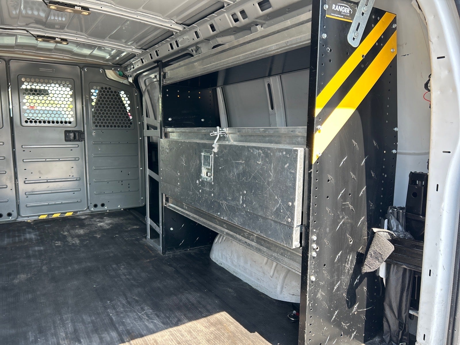 2023 GMC Savana 2500 Work Van