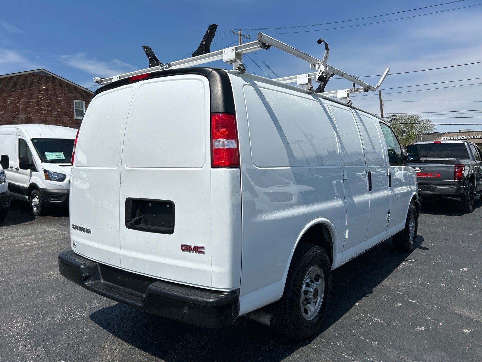 2023 GMC Savana 2500 Work Van