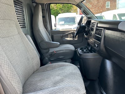 2023 GMC Savana 2500 Work Van