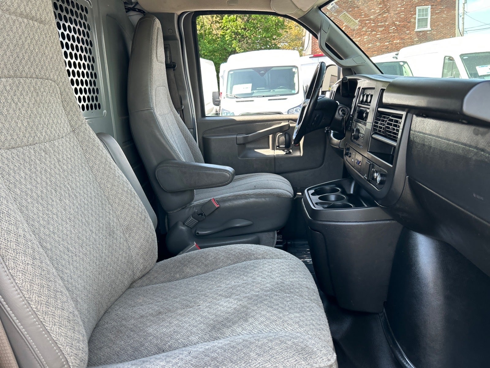 2023 GMC Savana 2500 Work Van