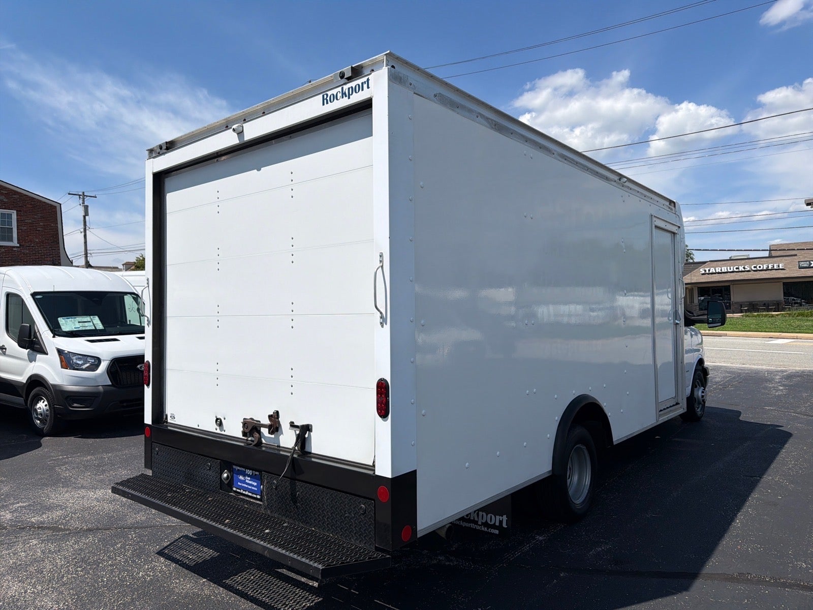 2022 Chevrolet Express 3500 Work Van Cutaway