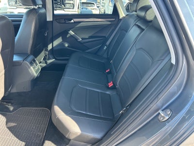 2020 Volkswagen Passat 2.0T R-Line