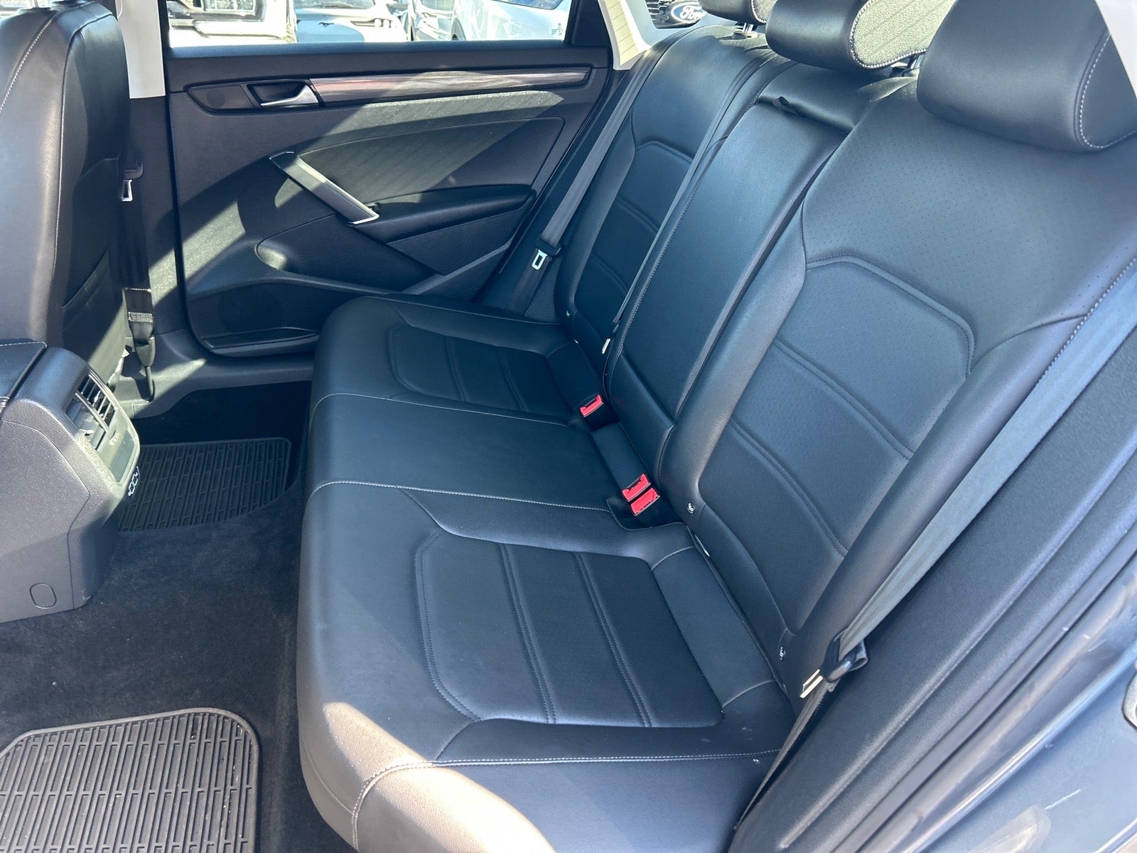 2020 Volkswagen Passat 2.0T R-Line