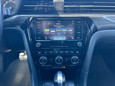 2020 Volkswagen Passat 2.0T R-Line