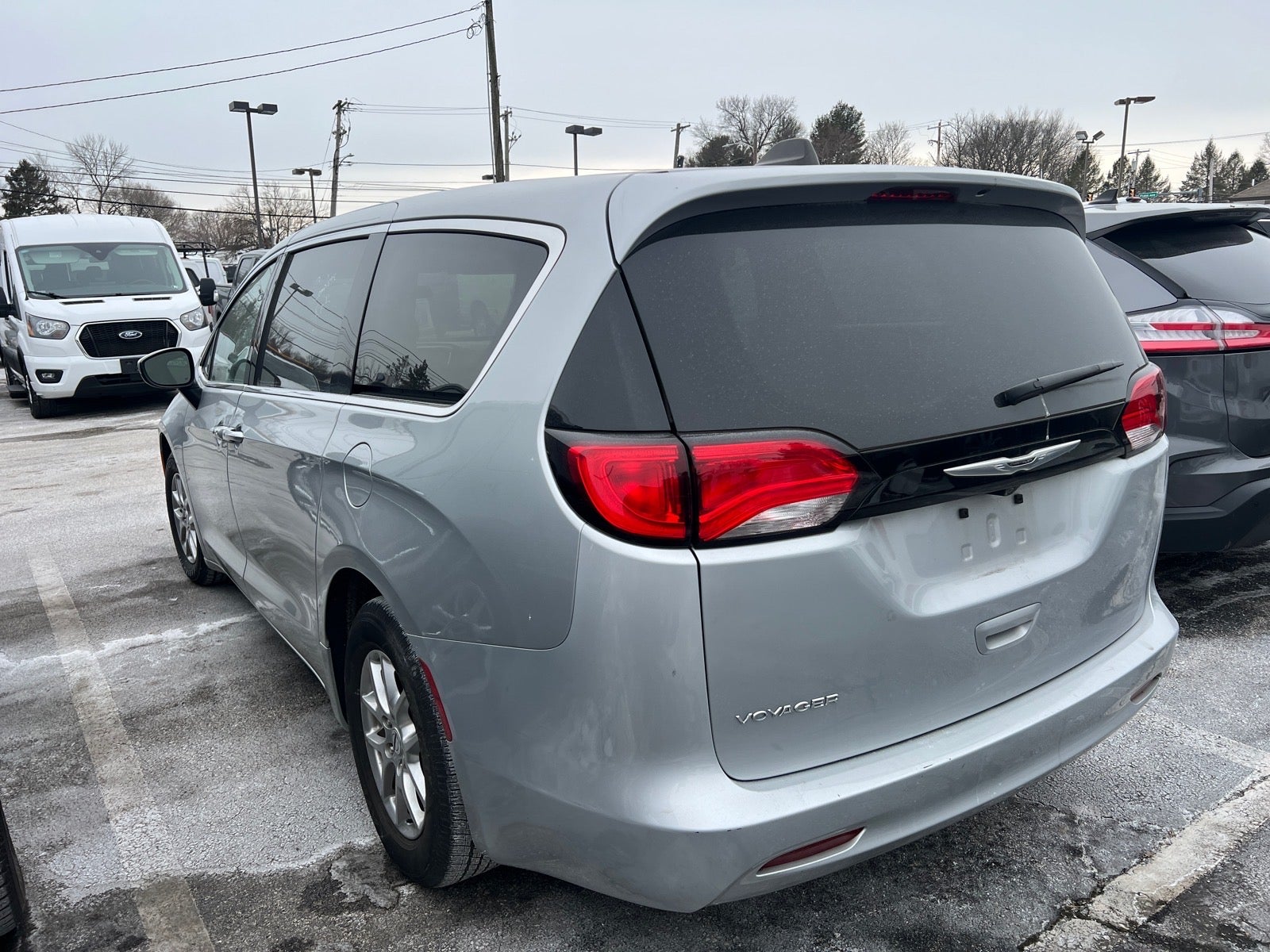 2022 Chrysler Voyager LX