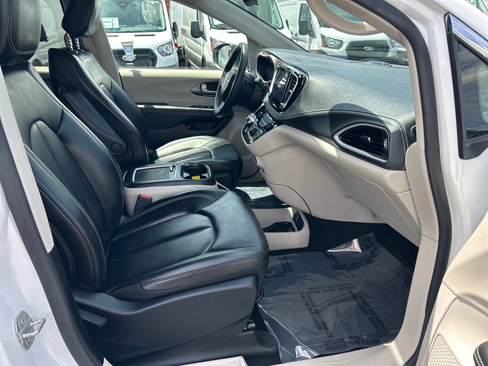 2023 Chrysler Pacifica Hybrid Touring L