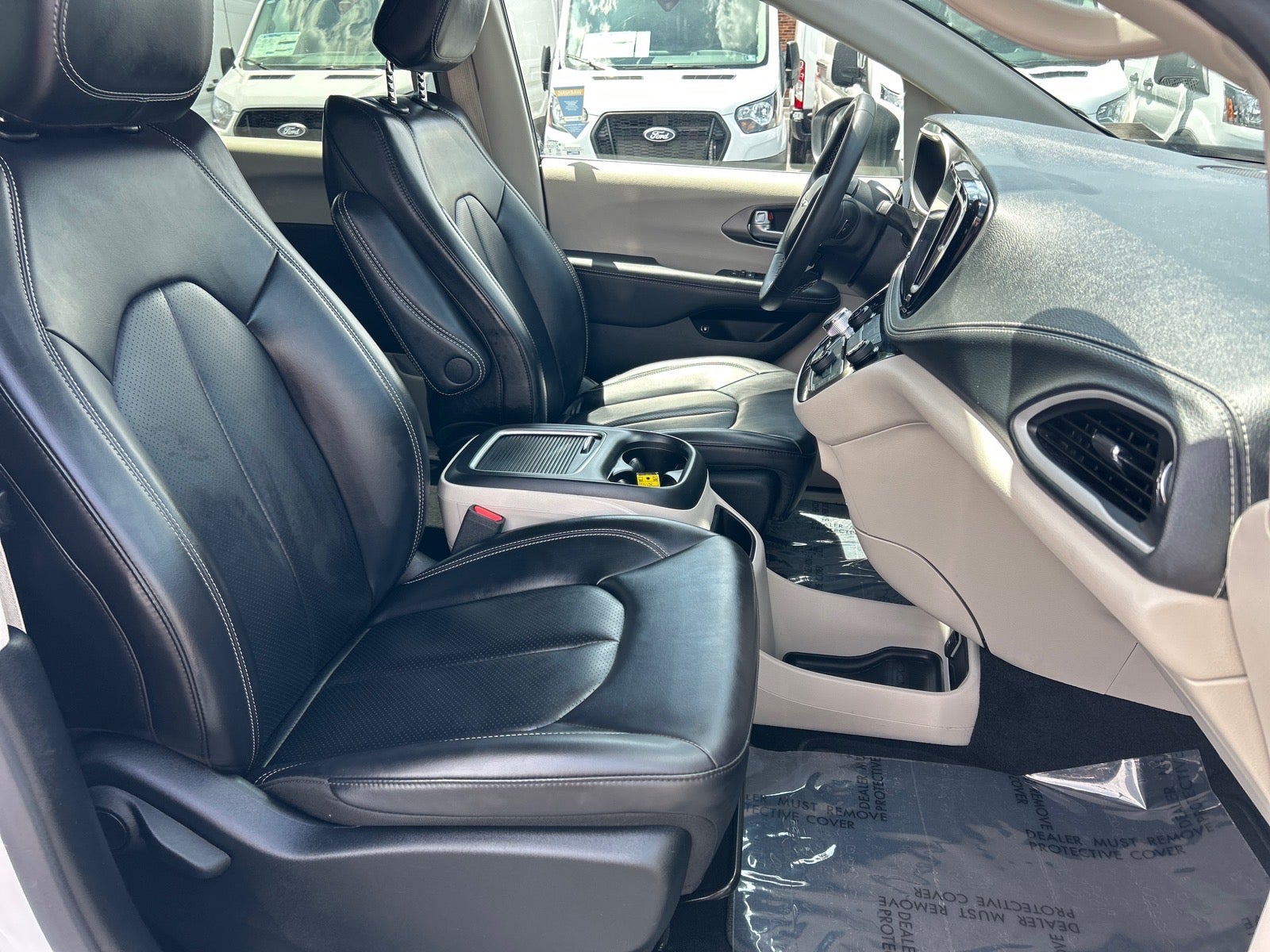 2023 Chrysler Pacifica Hybrid Touring L