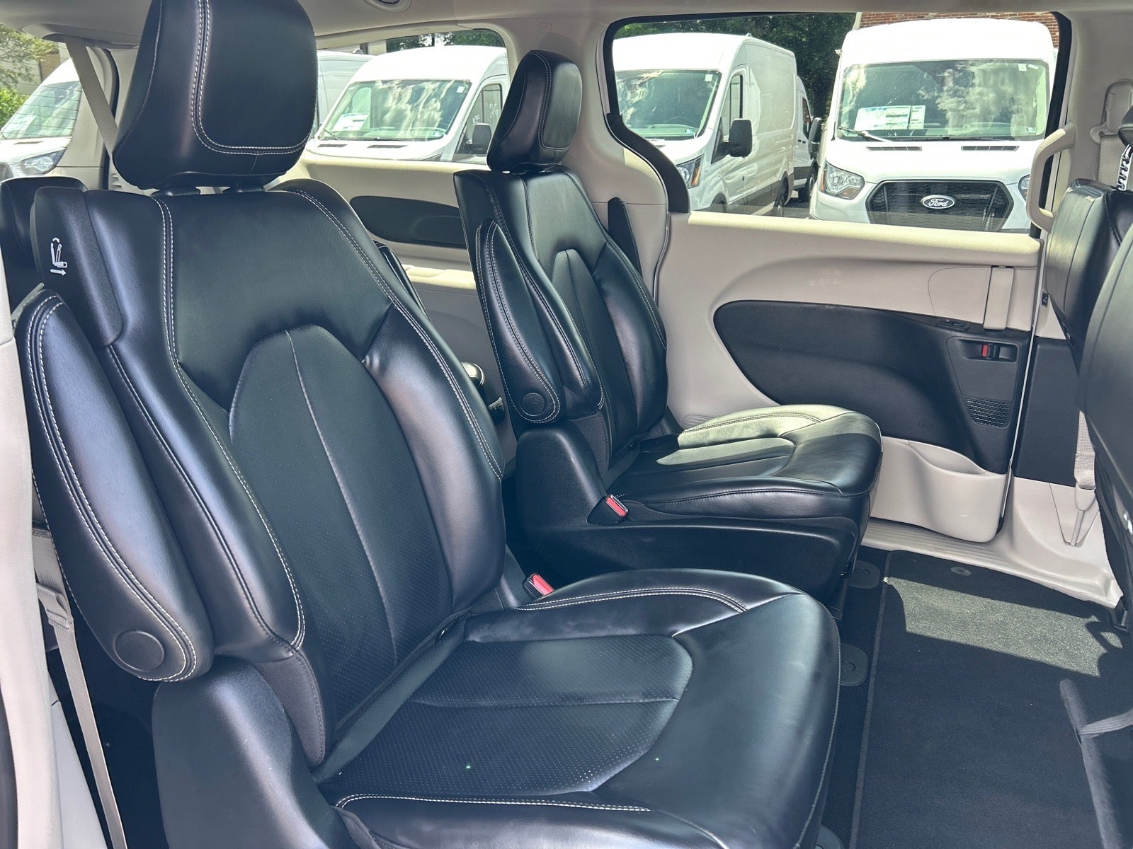 2023 Chrysler Pacifica Hybrid Touring L