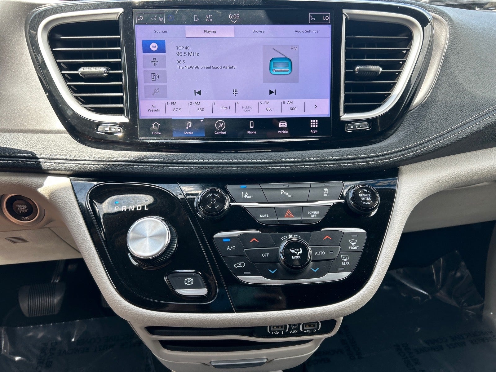 2023 Chrysler Pacifica Hybrid Touring L