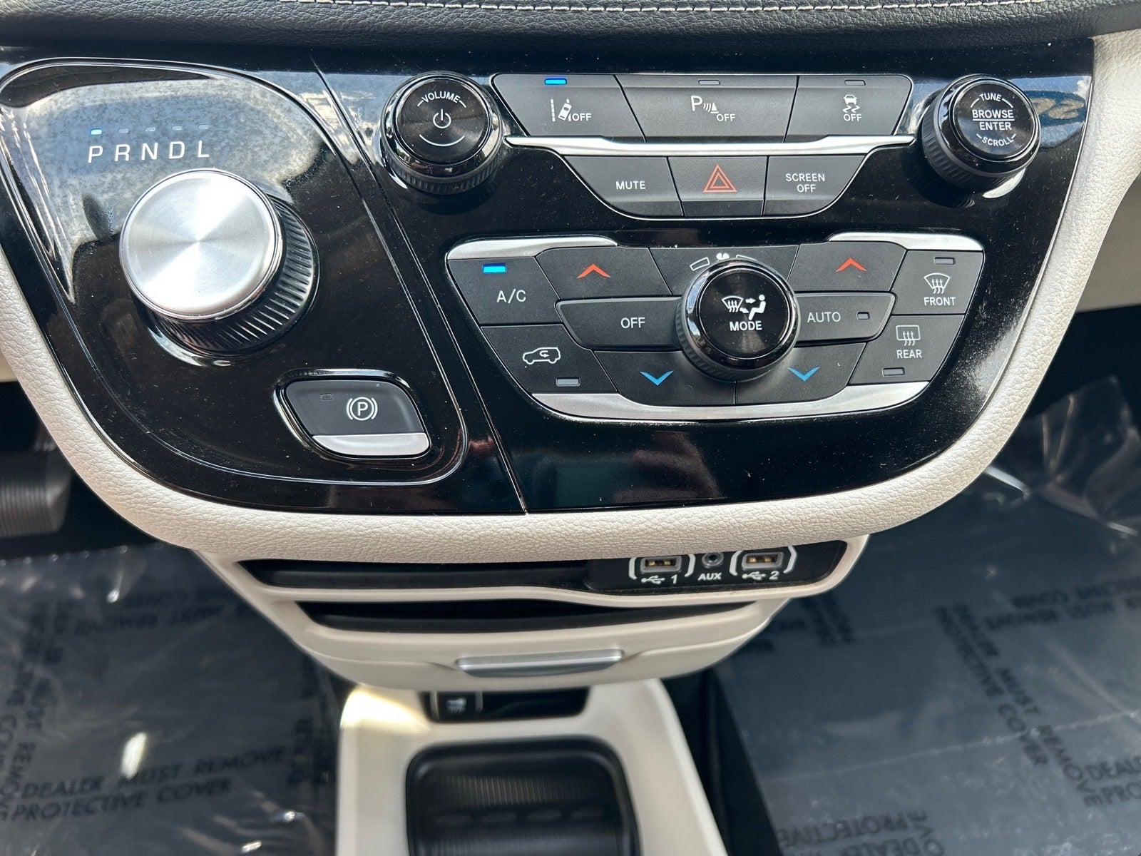 2023 Chrysler Pacifica Hybrid Touring L