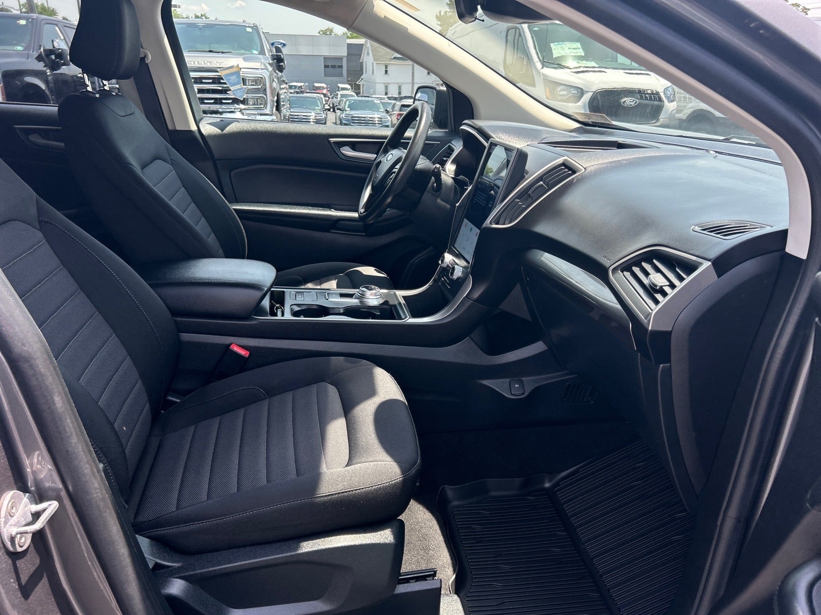 2021 Ford Edge SE