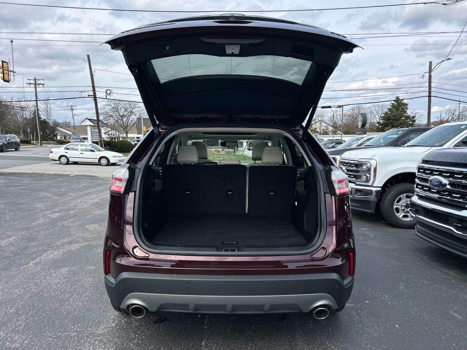 2022 Ford Edge Titanium