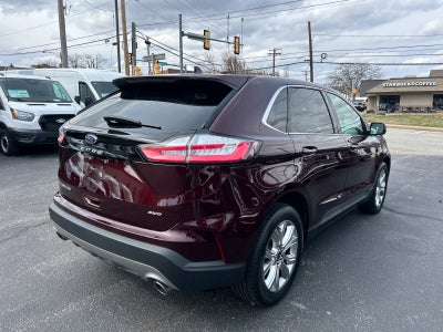 2022 Ford Edge Titanium