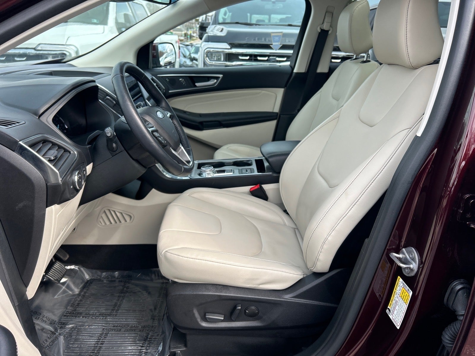 2022 Ford Edge Titanium