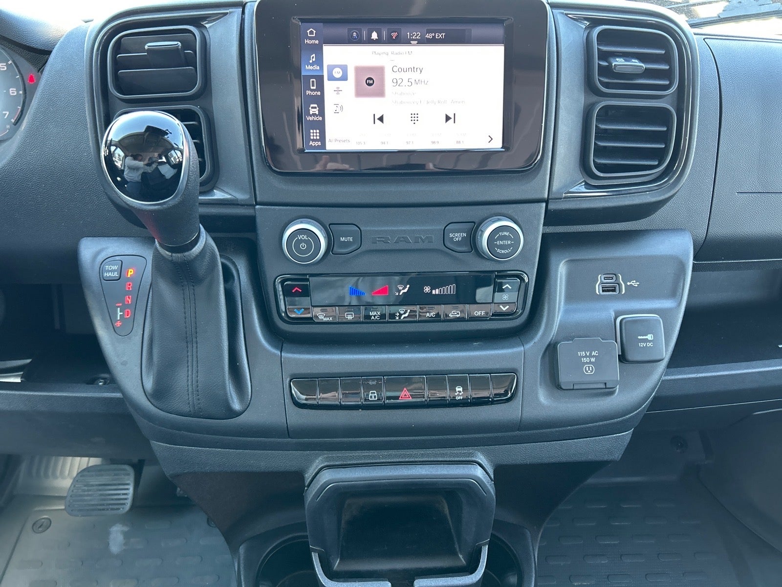 2025 RAM ProMaster 1500 Low Roof 136 WB