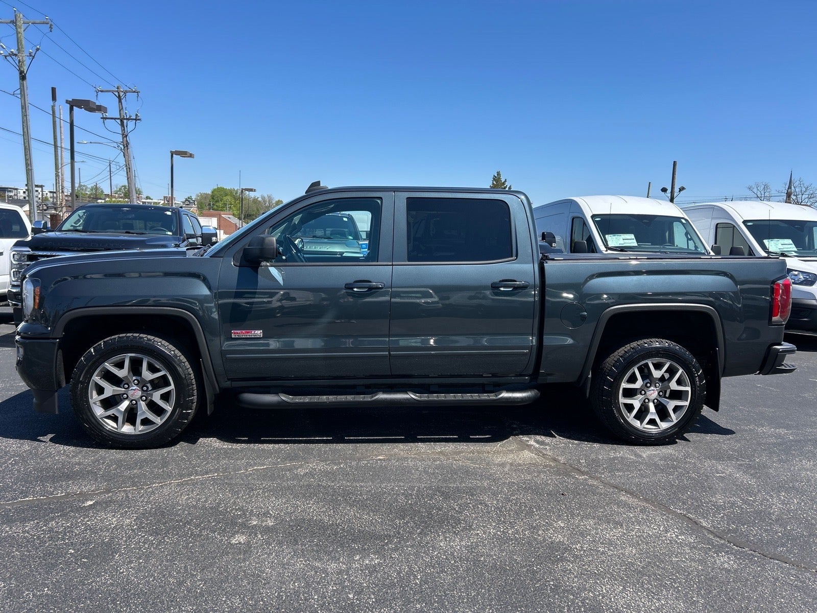 2017 GMC Sierra 1500 SLT