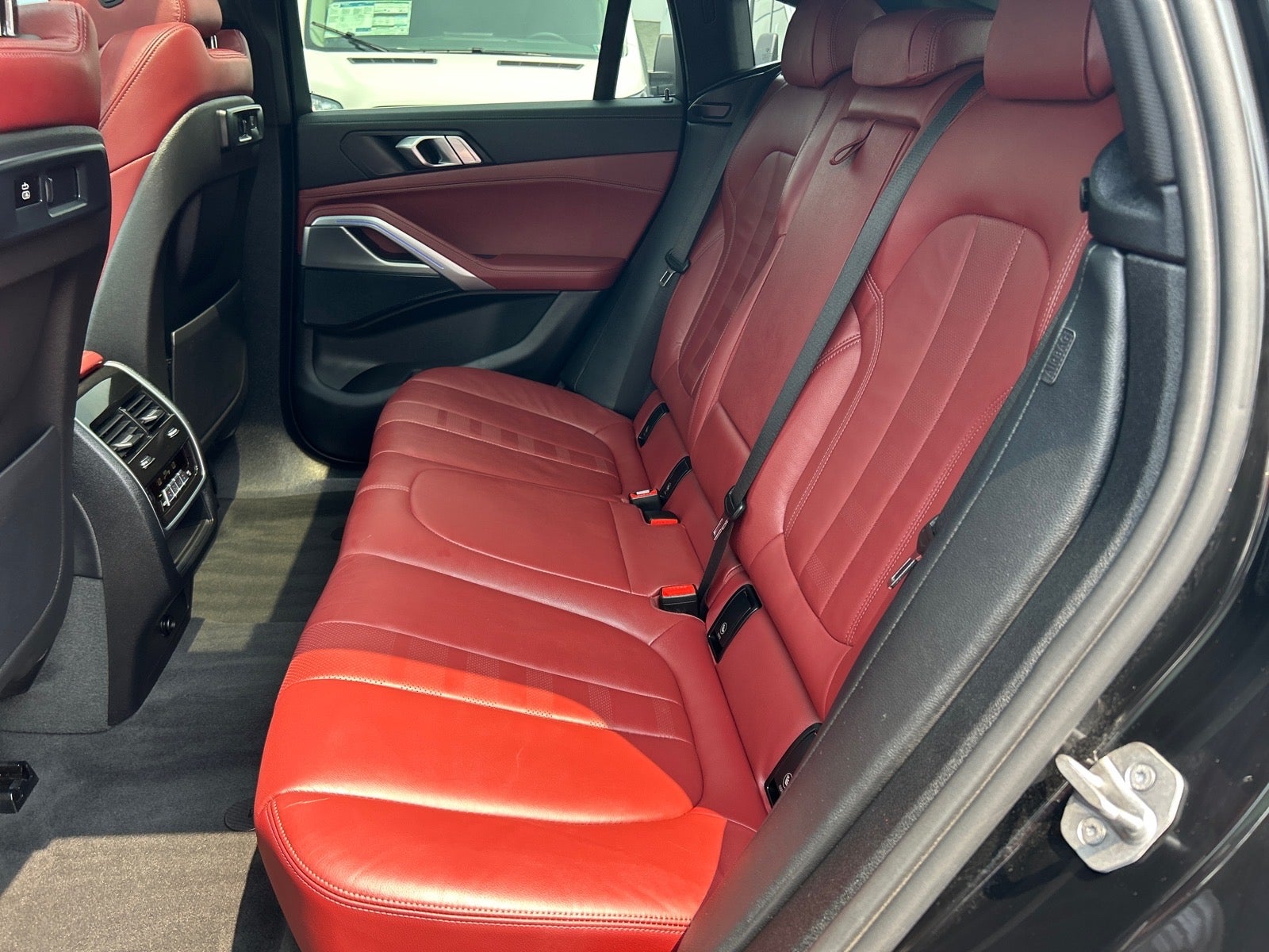 2022 BMW X6 xDrive40i