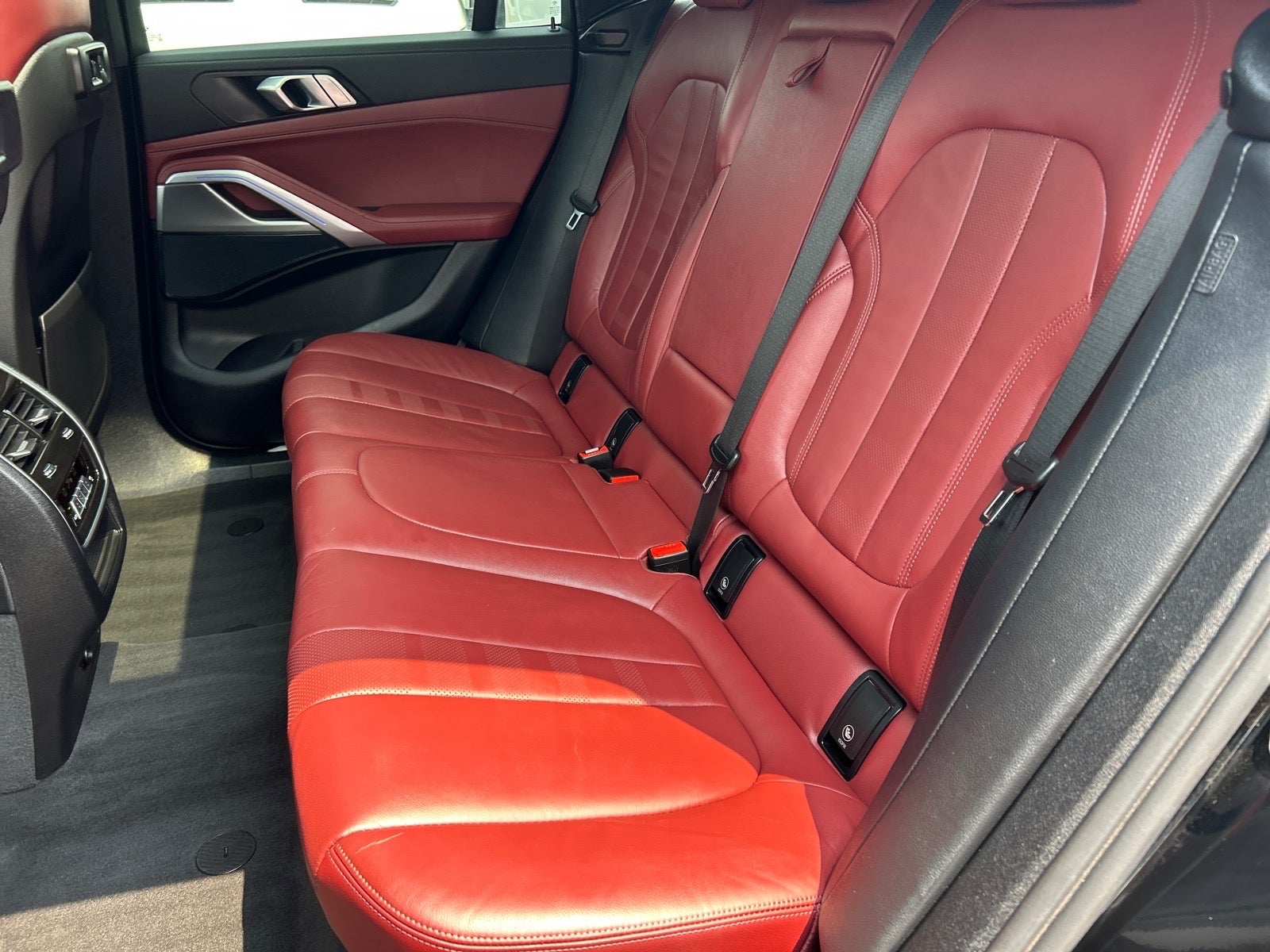 2022 BMW X6 xDrive40i