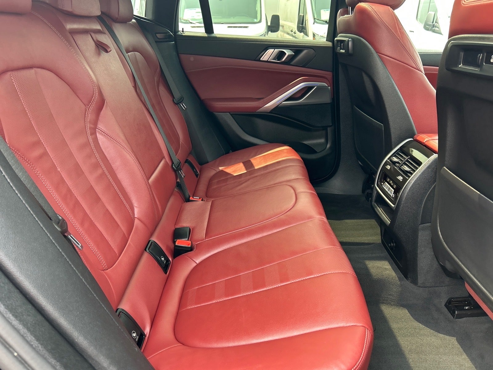 2022 BMW X6 xDrive40i