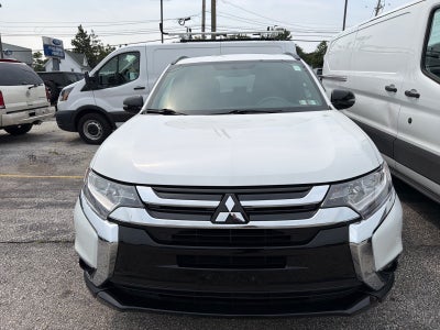 2018 Mitsubishi Outlander LE