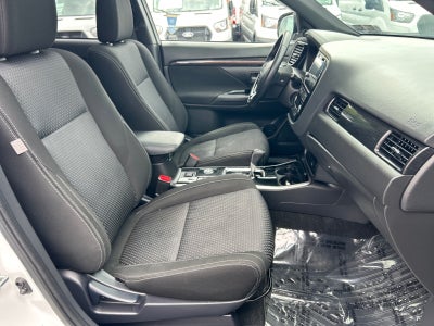 2018 Mitsubishi Outlander LE