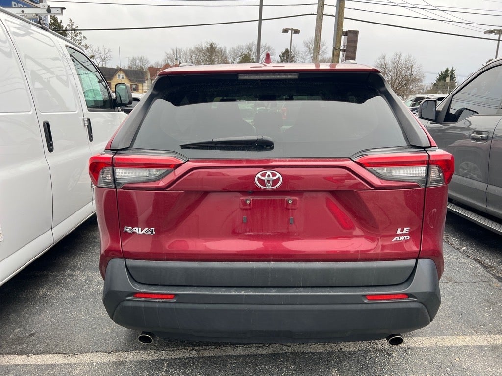 2019 Toyota RAV4 LE