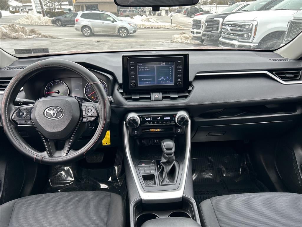 2019 Toyota RAV4 LE
