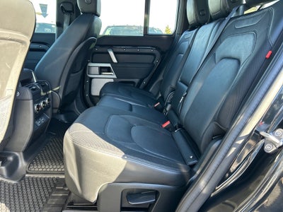 2023 Land Rover Defender 130 X-Dynamic SE