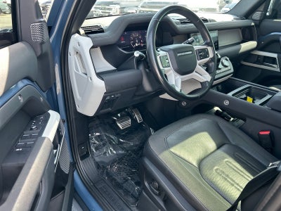 2020 Land Rover Defender 110 SE