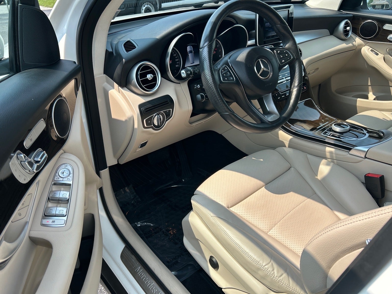 2018 Mercedes-Benz GLC GLC 300 4MATIC®