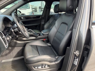 2020 Porsche Cayenne Base