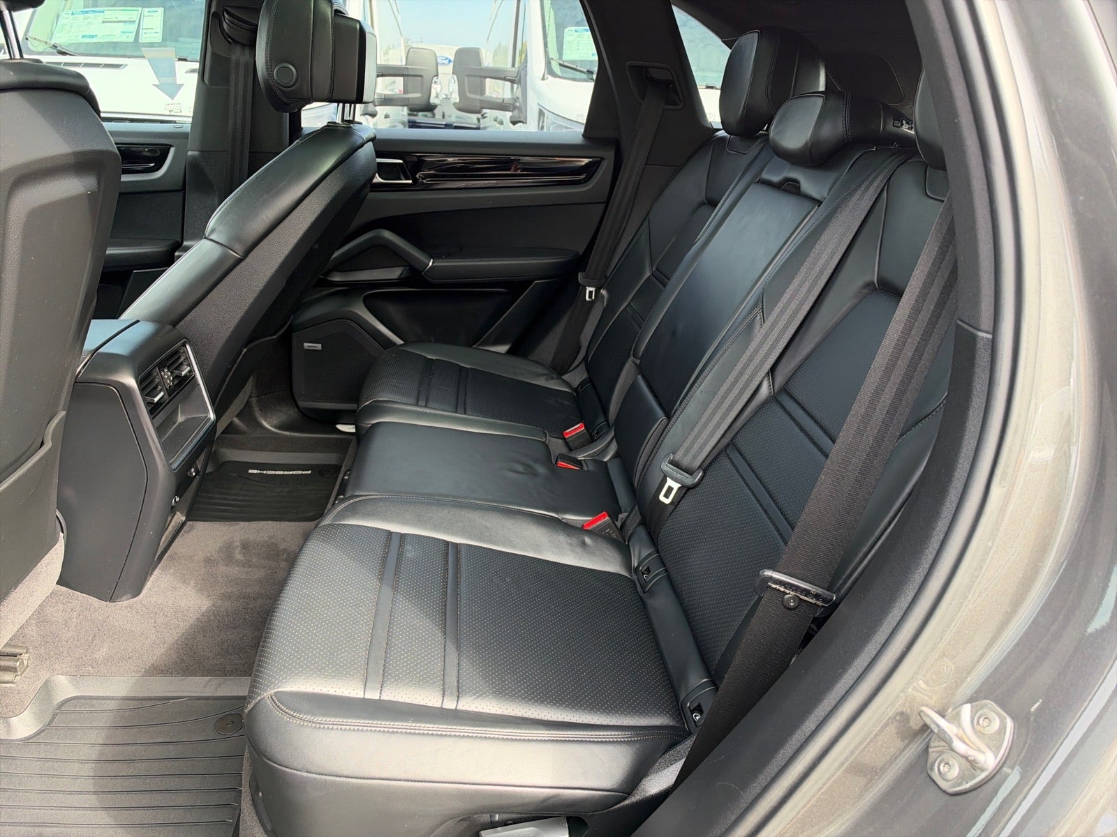 2020 Porsche Cayenne Base
