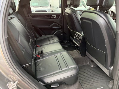 2020 Porsche Cayenne Base